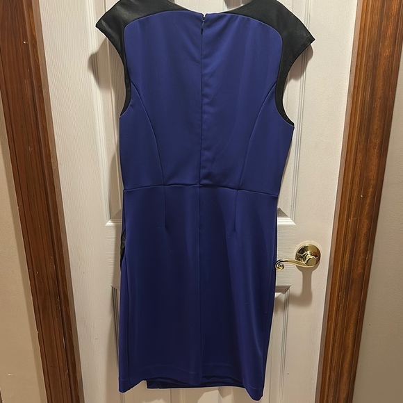 Milly Blue and Black Sheath Mini Dress V-Neck Cap Sleeve - Picture 5 of 5
